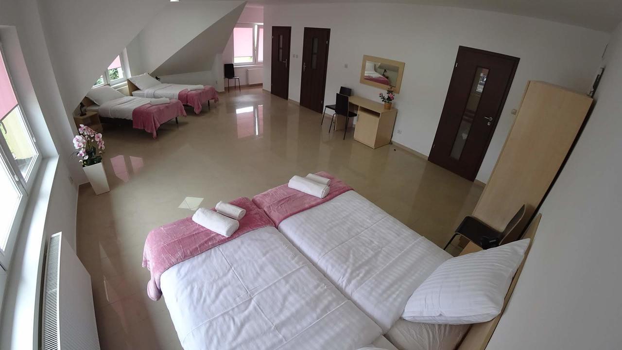 Apartamenty Козєніце Екстер'єр фото